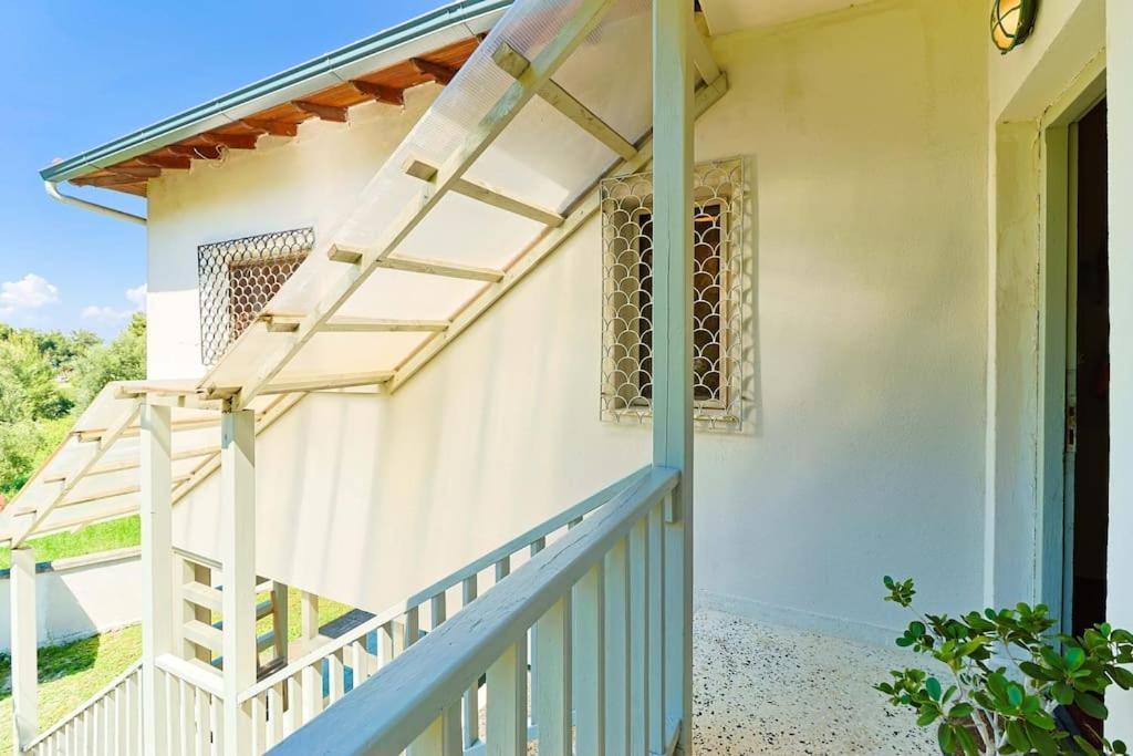 The Bright House By The Sea Villa Afytos Exterior photo